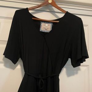 Cupio Black Dress